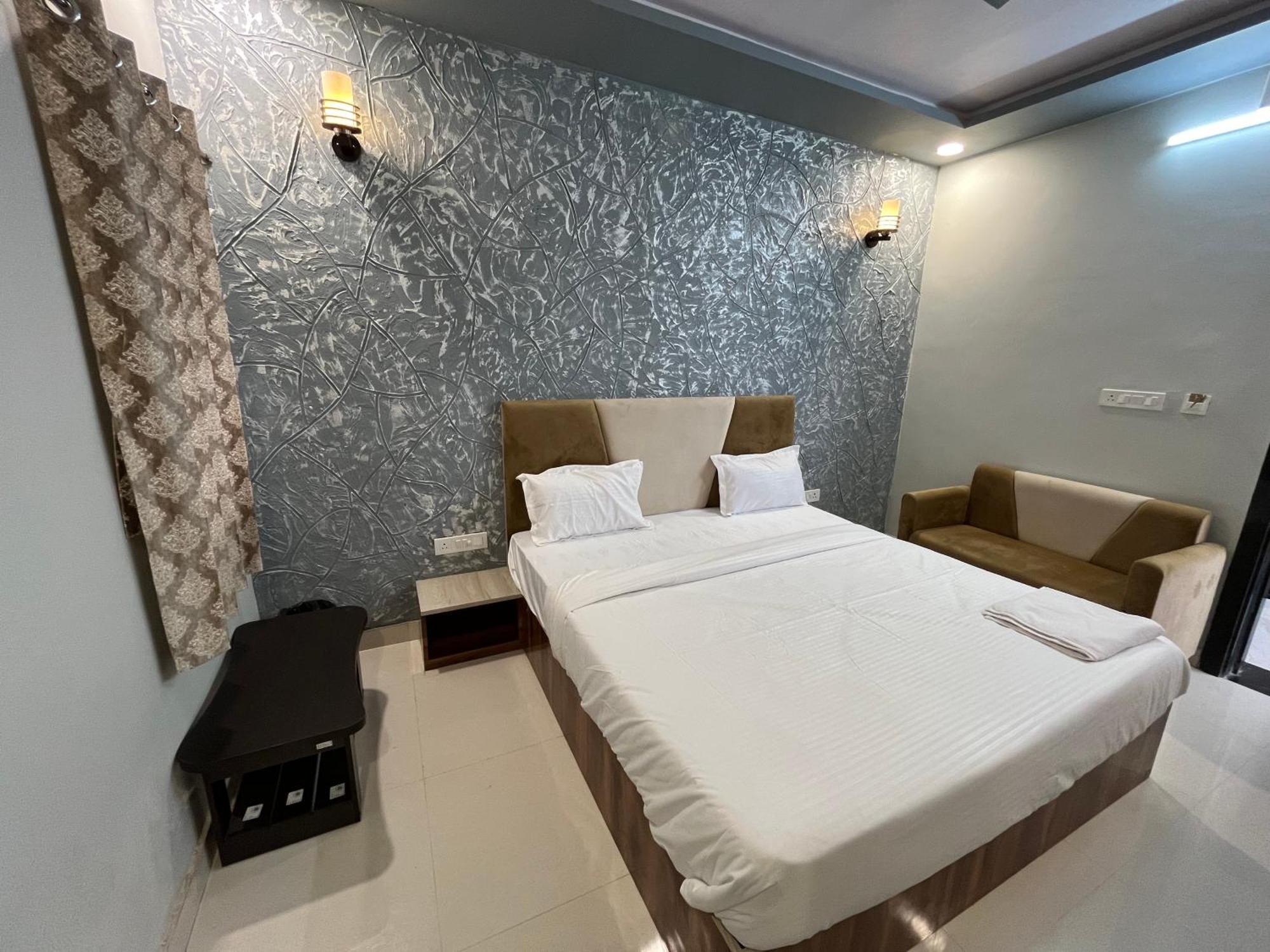 Hotel Rahat Jhalawar Extérieur photo